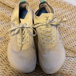 Flux Footwear Trail Runner Shoes